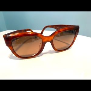 Maui Jim tortoise shell polarized sunglasses
